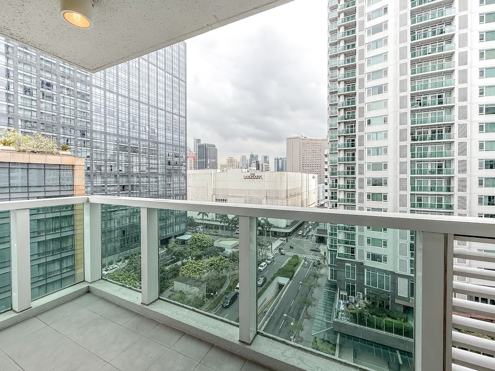 2 bedroom condo for rent in Park Terraces, Makati CBD, photo 5