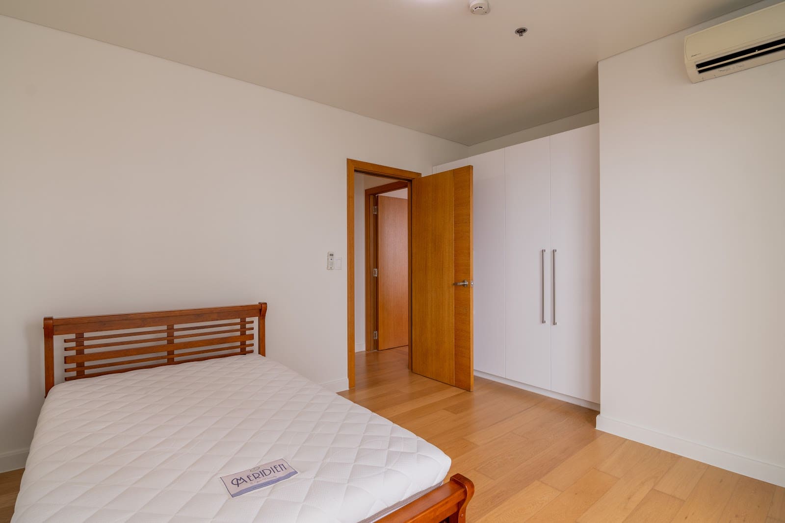 2 bedroom condo for rent in Park Terraces, Makati CBD, photo 12