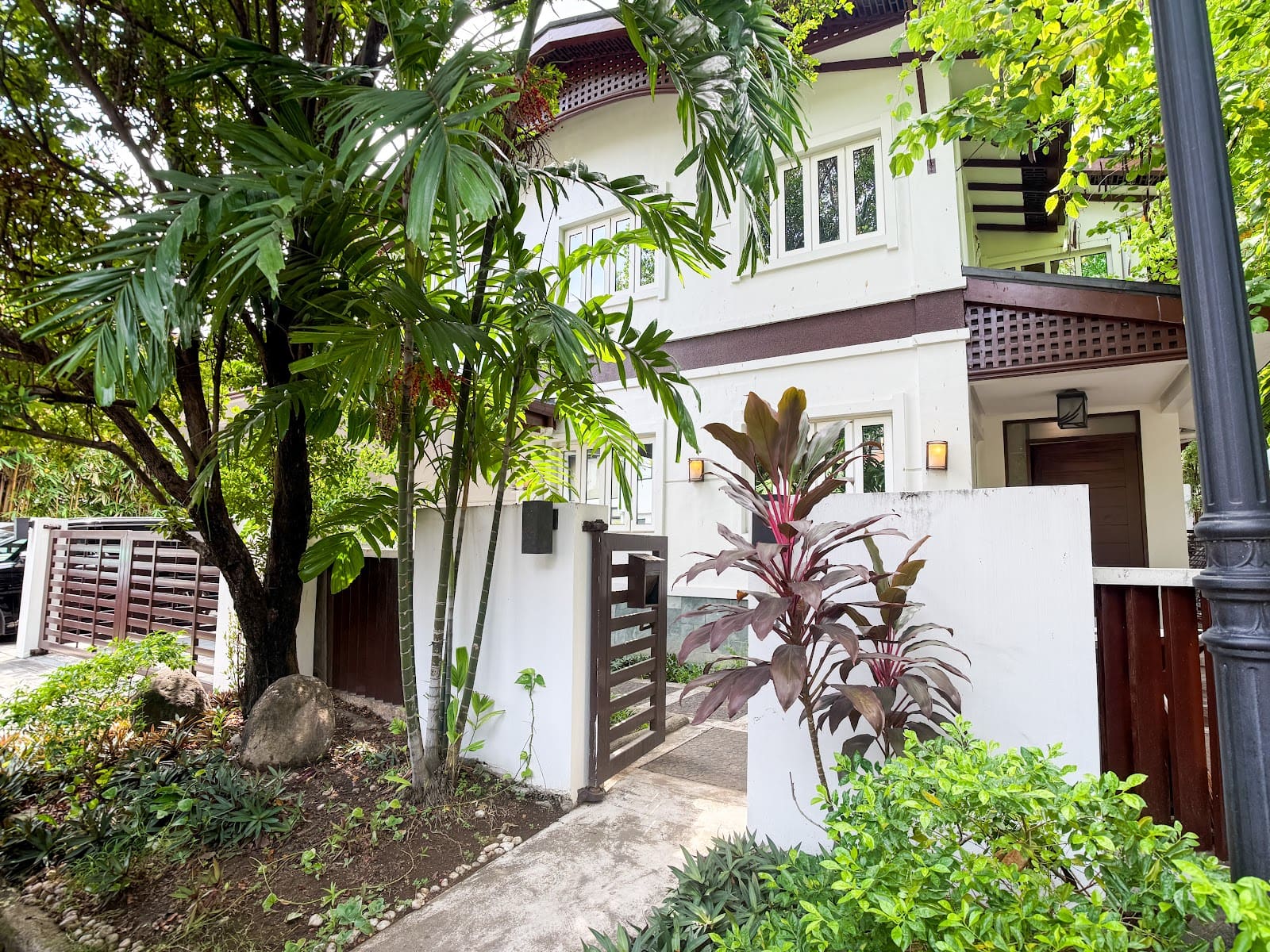 3 bedroom house for rent in San Lorenzo Village, Makati, photo 2