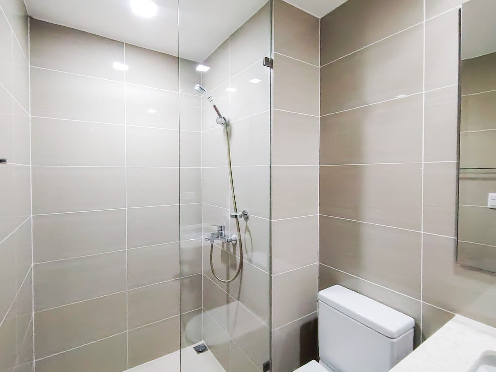 3 bedroom condo for rent in St. Moritz Private Estates, BGC, photo 9